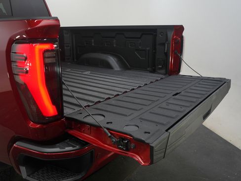 Used 2026 GMC Sierra 2500 AT4 w/ AT4 Premium Plus Package image 17