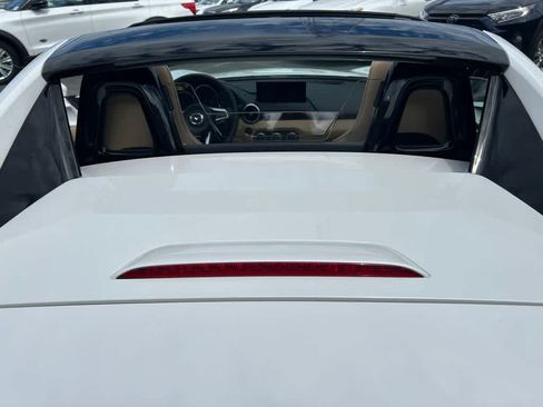 Used 2025 MAZDA MX-5 Miata RF Grand Touring RWD image 12