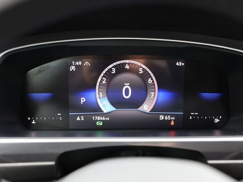 Used 2024 Volkswagen Tiguan SE R-Line image 41