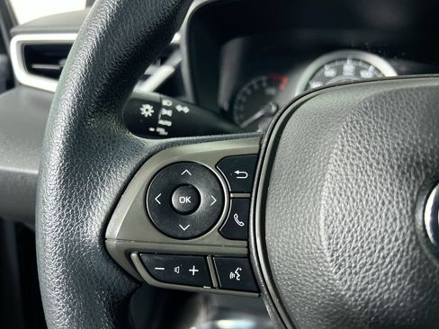 Used 2021 Toyota Corolla LE FWD image 12