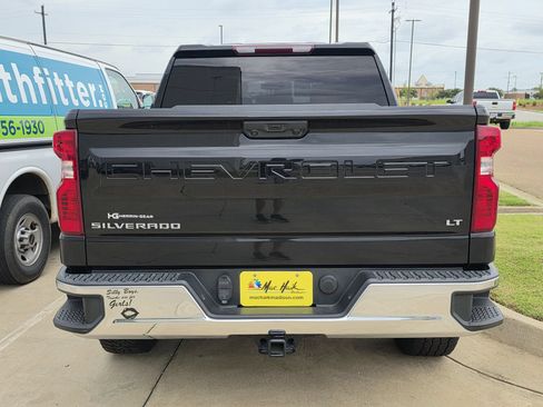 Used 2023 Chevrolet Silverado 1500 LT AWD/4WD image 4