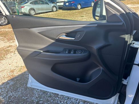 Used 2025 Buick Envista Preferred image 20