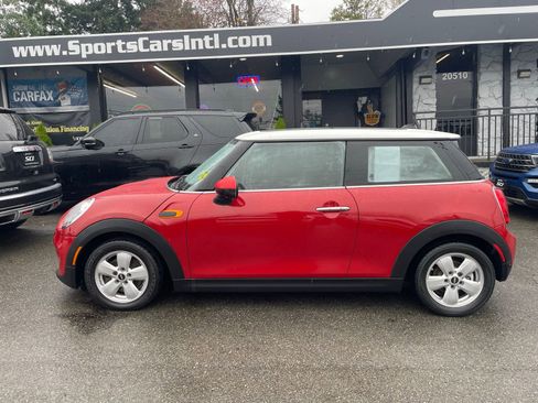 Used 2016 MINI Cooper 2-Door Hardtop image 2