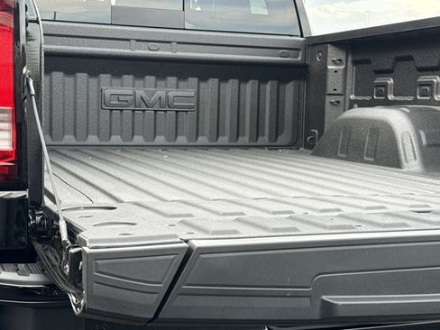 New 2026 GMC Sierra 1500 AT4X AWD/4WD image 10