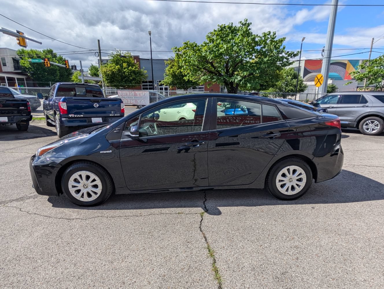 Used 2021 Toyota Prius LE FWD image 9