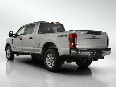 Used 2022 Ford F250 XLT AWD/4WD image 3