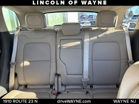 Certified 2022 Lincoln Corsair AWD w/ Equipment Group 101A image 14