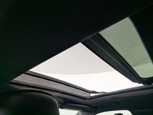 New 2026 Jeep Compass Limited w/ Sun, Sound & Navigation Group image 28