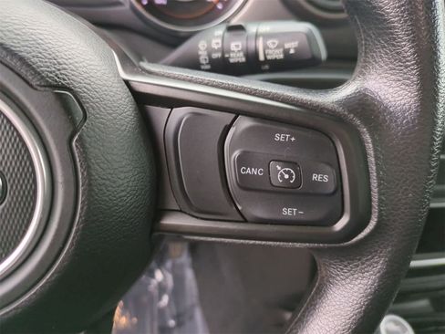 Used 2021 Jeep Wrangler Unlimited Sport image 23