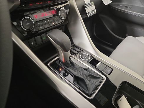 New 2026 Mitsubishi Eclipse Cross SEL image 21