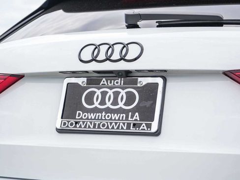 Used 2025 Audi Q3 2.0T Premium w/ Convenience Package AWD/4WD image 12
