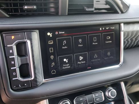 Used 2024 GMC Yukon Denali AWD/4WD image 19