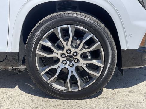 New 2026 GMC Acadia Denali Ultimate AWD/4WD image 34