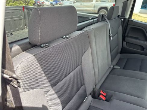 Used 2018 Chevrolet Silverado 1500 LT image 23