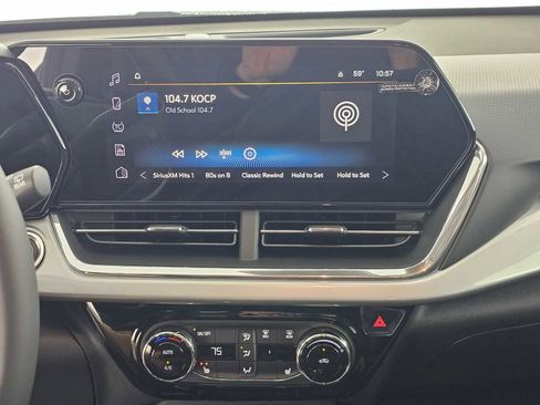 New 2026 Chevrolet Trax LT w/ Driver Confidence Package image 25