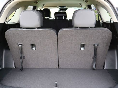 Used 2025 Kia Sorento S image 20