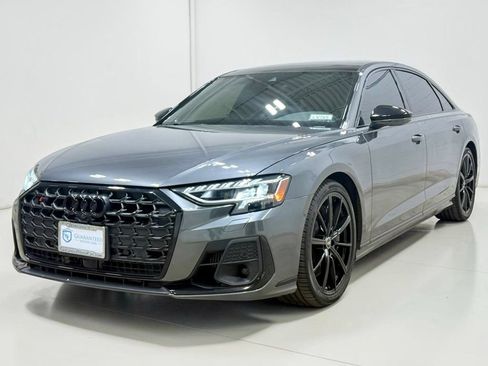 Used 2023 Audi S8 AWD/4WD image 8