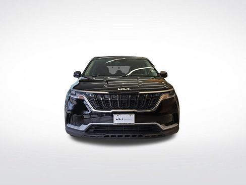 Certified 2022 Kia Carnival LX FWD image 12