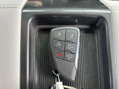 Used 2025 GMC Hummer EV 2X w/ LPO, Sport Package AWD/4WD image 41