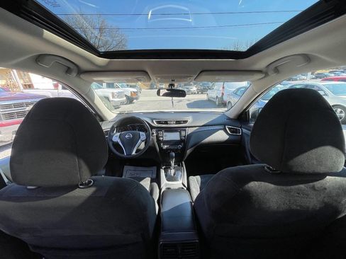 Used 2016 Nissan Rogue SV w/ SV Premium Package AWD/4WD image 15