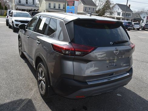 Used 2023 Nissan Rogue SV AWD/4WD image 7