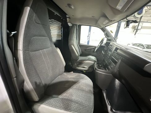 Used 2024 GMC Savana 2500 w/ Driver Convenience Package image 23