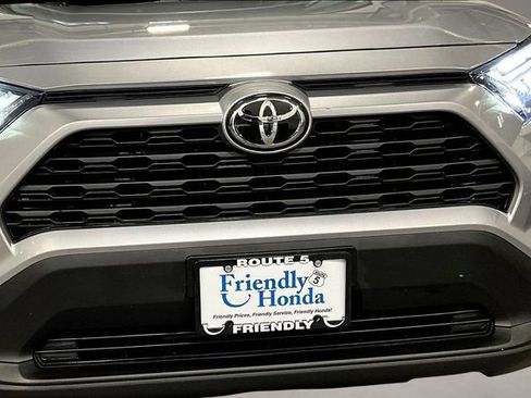 Used 2022 Toyota RAV4 XLE AWD/4WD image 34