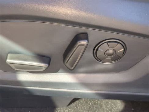 New 2025 Ford Explorer Platinum w/ LUX Leather Package image 17