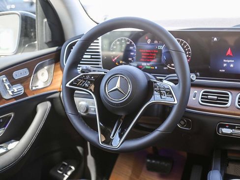 New 2026 Mercedes-Benz GLE 450e 4MATIC image 13