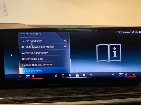 Used 2024 BMW X7 M60i AWD/4WD image 47
