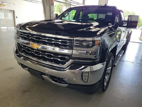 Used 2017 Chevrolet Silverado 1500 LTZ w/ LTZ Plus Package AWD/4WD image 5
