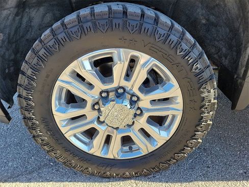 Used 2023 GMC Sierra 2500 Denali image 14