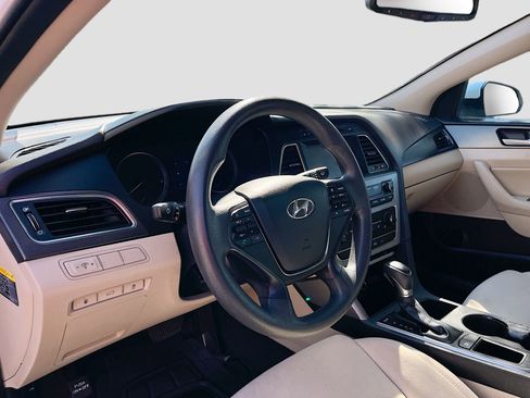 Used 2017 Hyundai Sonata Sport FWD image 9