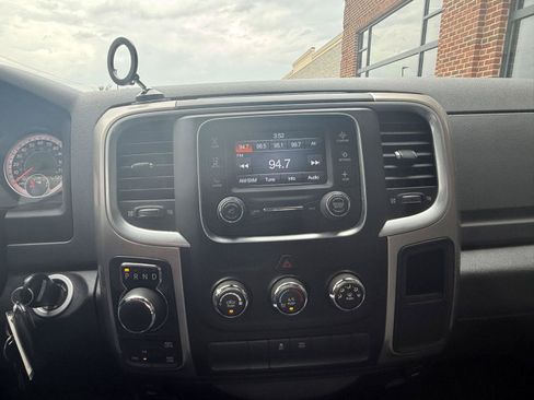 Used 2018 RAM 1500 Classic SLT AWD/4WD image 24