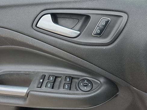 Used 2014 Ford Escape SE image 30