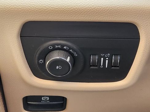 Certified 2021 Jeep Grand Cherokee L Limited AWD/4WD image 22
