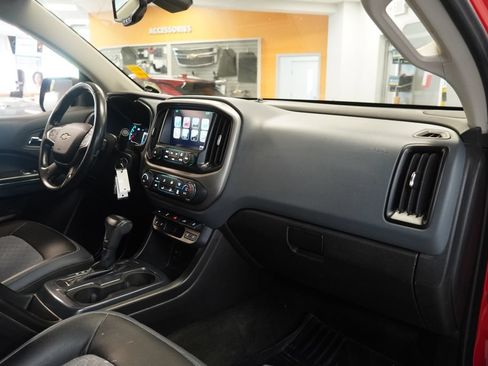 Used 2016 Chevrolet Colorado Z71 AWD/4WD image 35