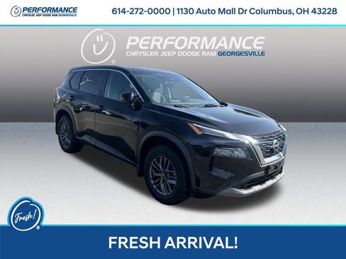 Used 2022 Nissan Rogue S FWD image 1
