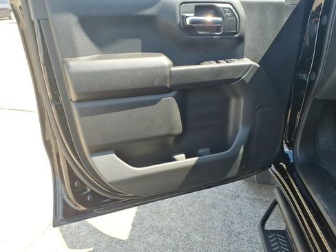 Used 2025 Chevrolet Silverado 1500 Custom RWD image 11