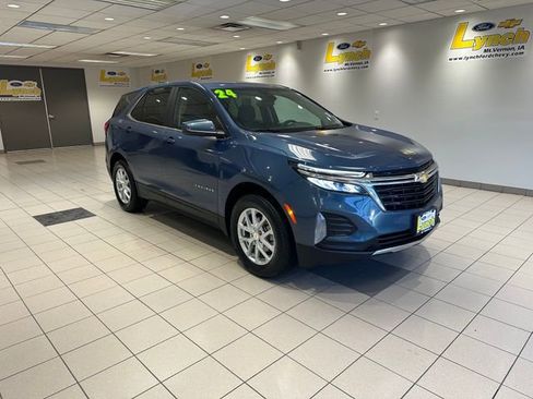 Used 2024 Chevrolet Equinox LT w/ LPO, Floor Liner Package AWD/4WD image 1