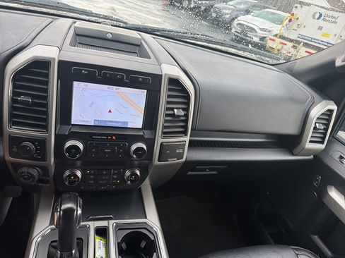 Used 2020 Ford F150 Lariat w/ Equipment Group 502A Luxury AWD/4WD image 24