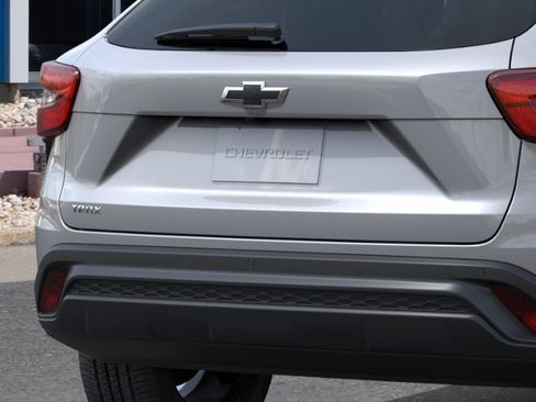 New 2026 Chevrolet Trax LS FWD image 14