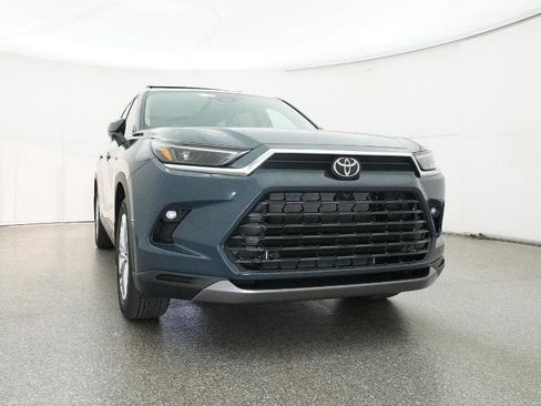 New 2026 Toyota Grand Highlander Platinum image 30
