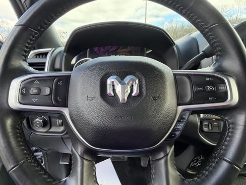 Used 2024 RAM 2500 Big Horn AWD/4WD image 25