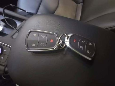 Used 2025 Cadillac XT5 Premium Luxury w/ LPO, Floor Liner Package image 9