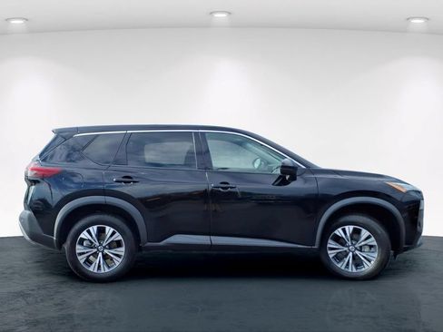 Used 2021 Nissan Rogue SV FWD image 5