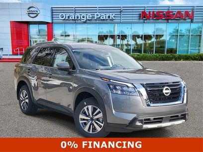New 2025 Nissan Pathfinder SL