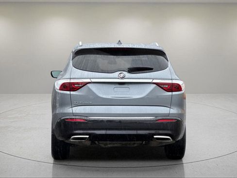 Used 2024 Buick Enclave Premium image 4