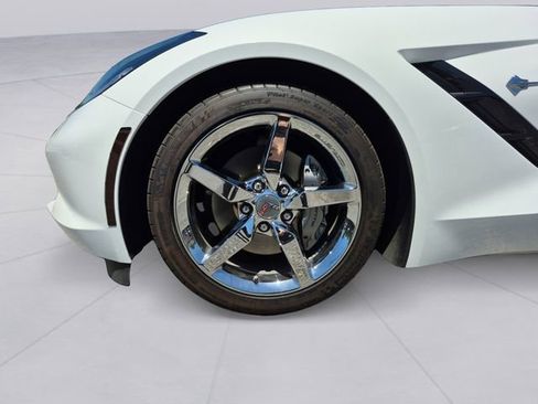 Used 2015 Chevrolet Corvette Stingray Coupe RWD image 9