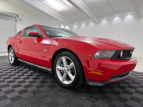 Used 2010 Ford Mustang GT Premium RWD image 1